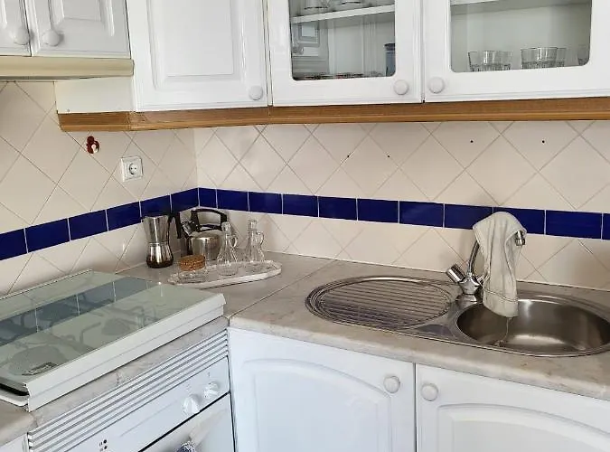 Pilar - Alfama River View